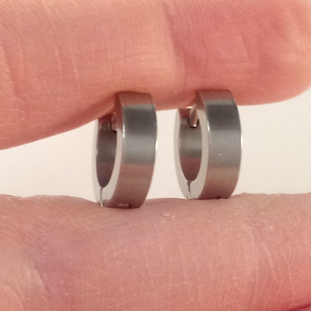 Mens Silver Stainless Steel Smooth Hoop Huggie Earrings 14mm Party Gift